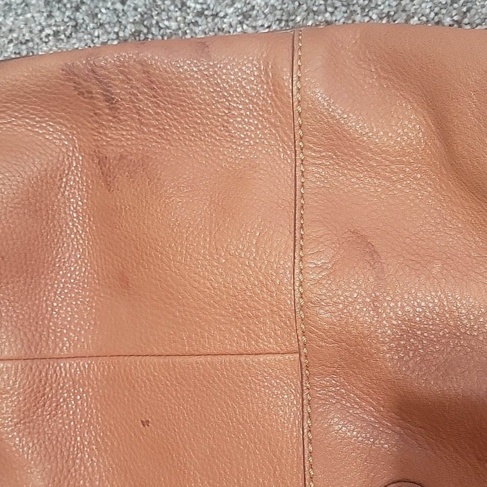 Fossil Leather Purse - Picture 2 of 13